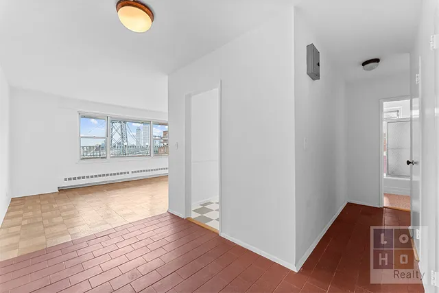 $825,000 | 570 Grand Street, Unit J1804 | Lower East Side