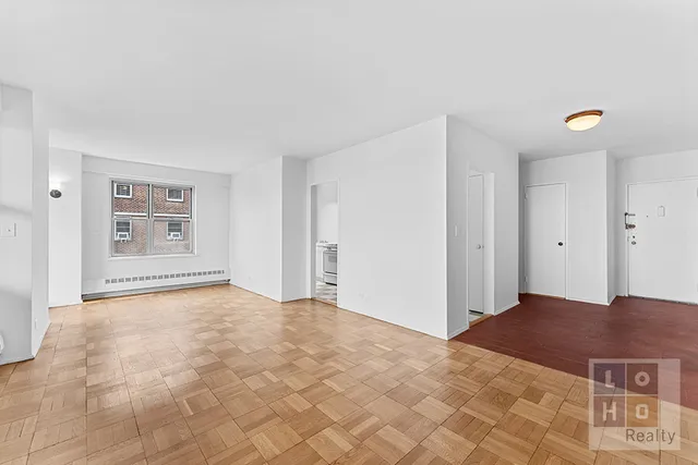 $825,000 | 570 Grand Street, Unit J1804 | Lower East Side