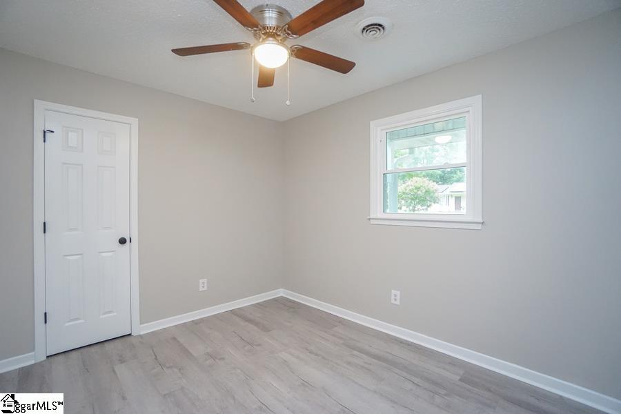 8 Windmill Drive Wellford, SC 29385 - Photo 20 of 23