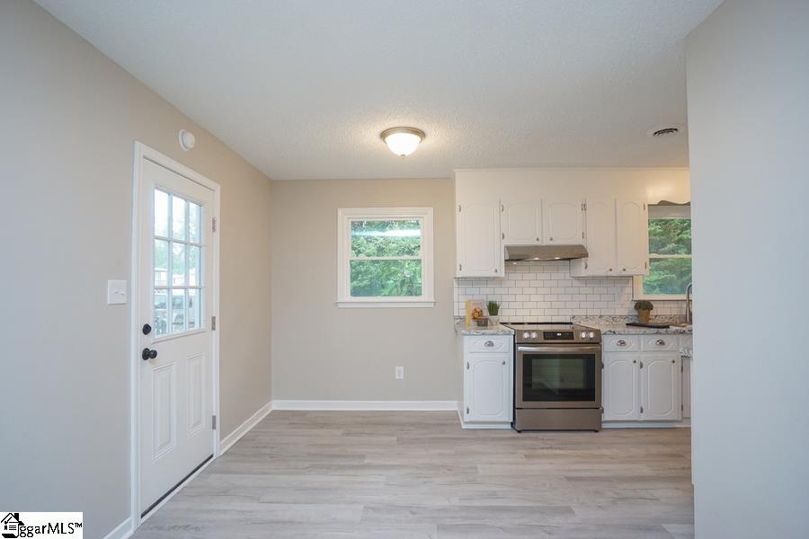 8 Windmill Drive Wellford, SC 29385 - Photo 6 of 23