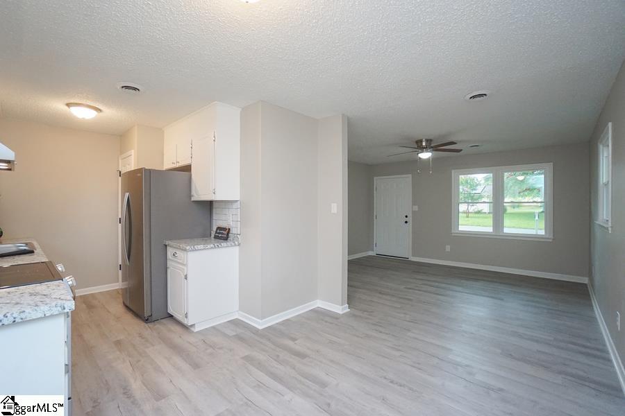 8 Windmill Drive Wellford, SC 29385 - Photo 10 of 23