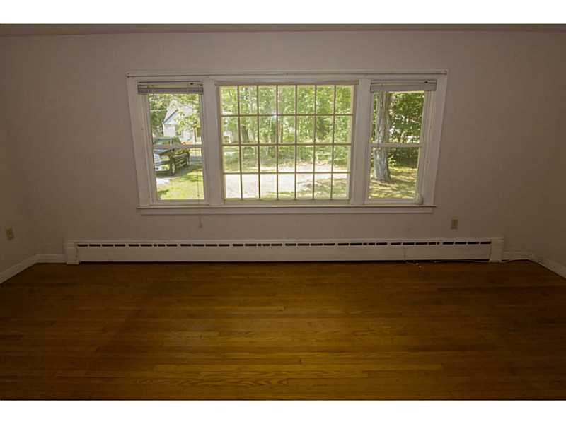 10 Diamond Hill Road Hopkinton, RI 02808 - Photo 13 of 25 Living Room.