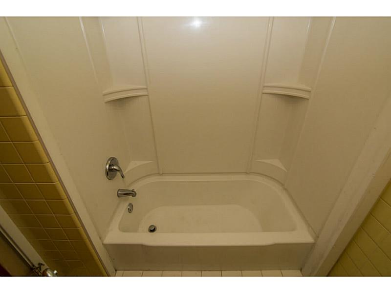 10 Diamond Hill Road Hopkinton, RI 02808 - Photo 21 of 25 Bathroom.
