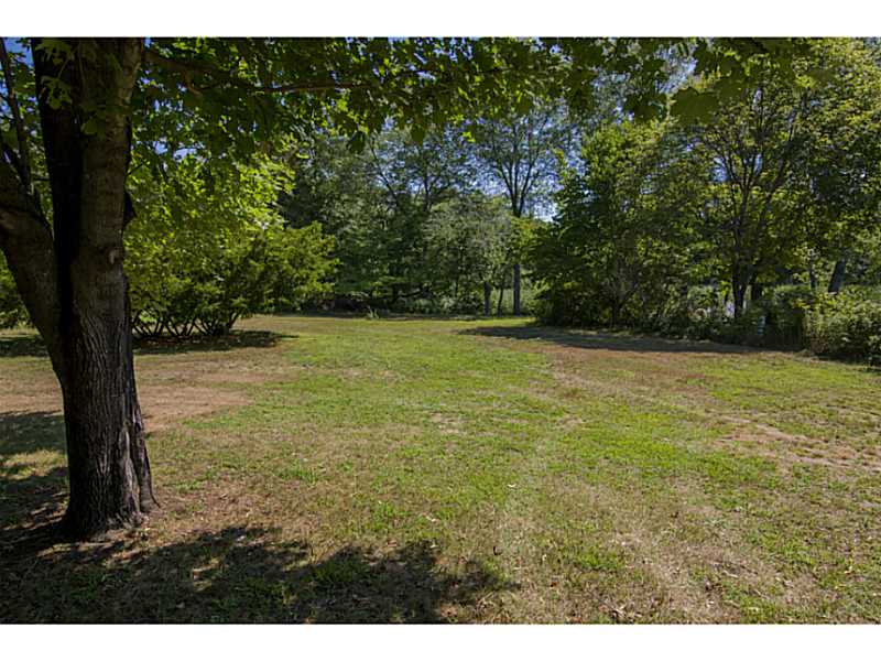 10 Diamond Hill Road Hopkinton, RI 02808 - Photo 5 of 25 Yard/Garden.