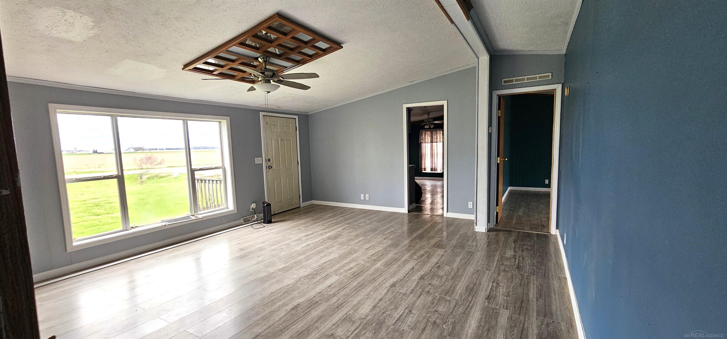 4930 Hunt Road Deckerville, MI 48427 - Photo 7 of 12 50127649-204d97c0-b639-478c-9413-603c90ca2032.JPG