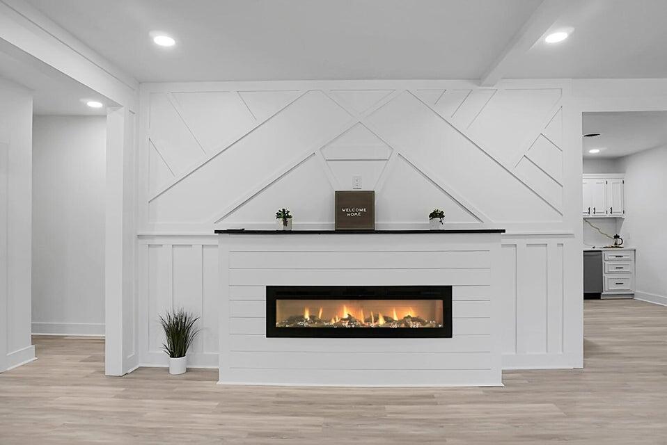 8527 Benjamin Simmons Road Hollywood, SC 29449 - Photo 9 of 33
