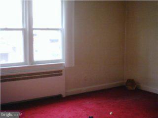 114 Ashton Road Upper Darby, PA 19082 - Photo 3 of 4