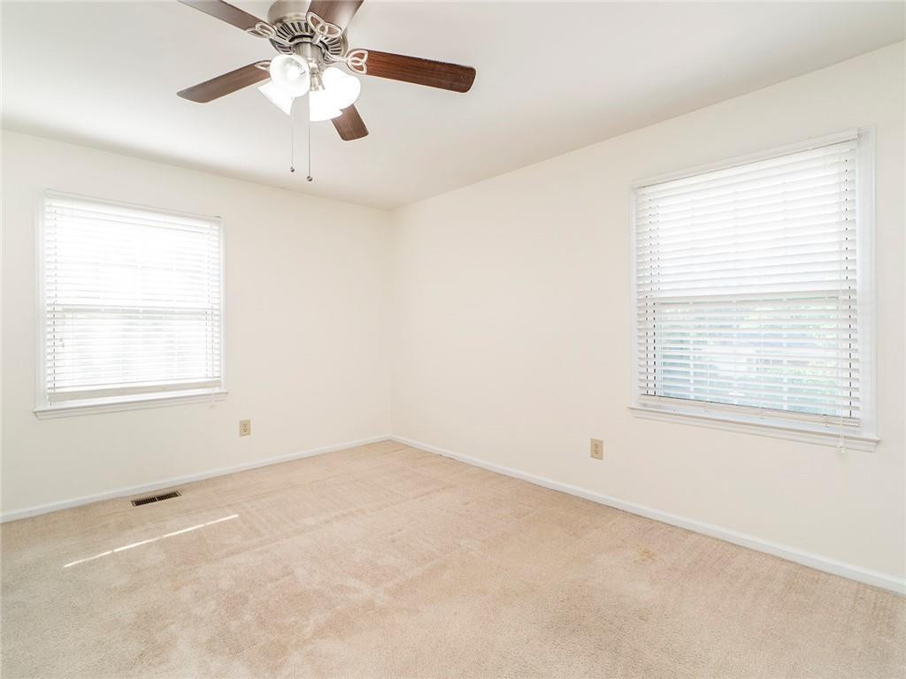 405 Ivey Road Graham, NC 27253 - Photo 11 of 35 Gallery Image 11