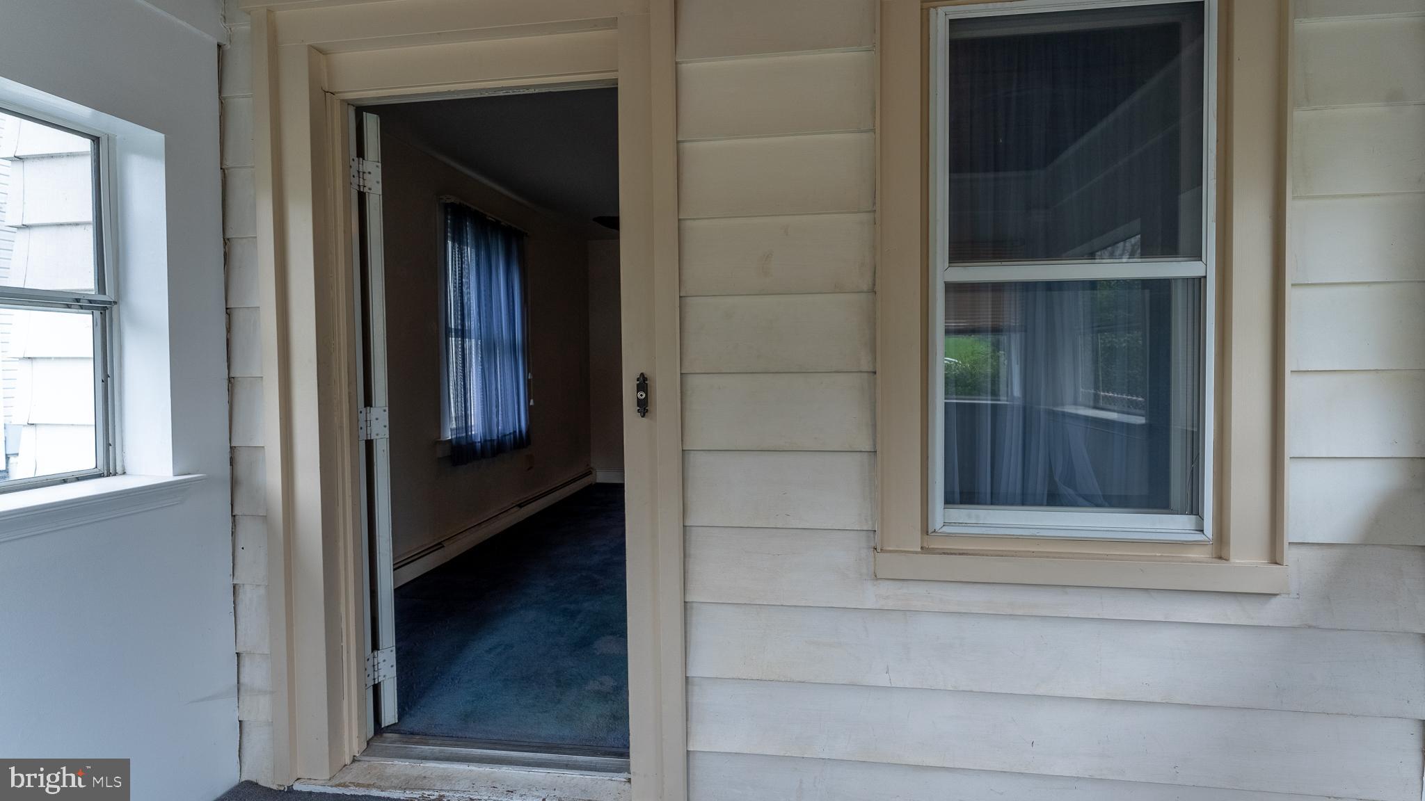 218 Haverford Road Folsom, PA 19033 - Photo 2 of 27 Entry Way for Front Entrance