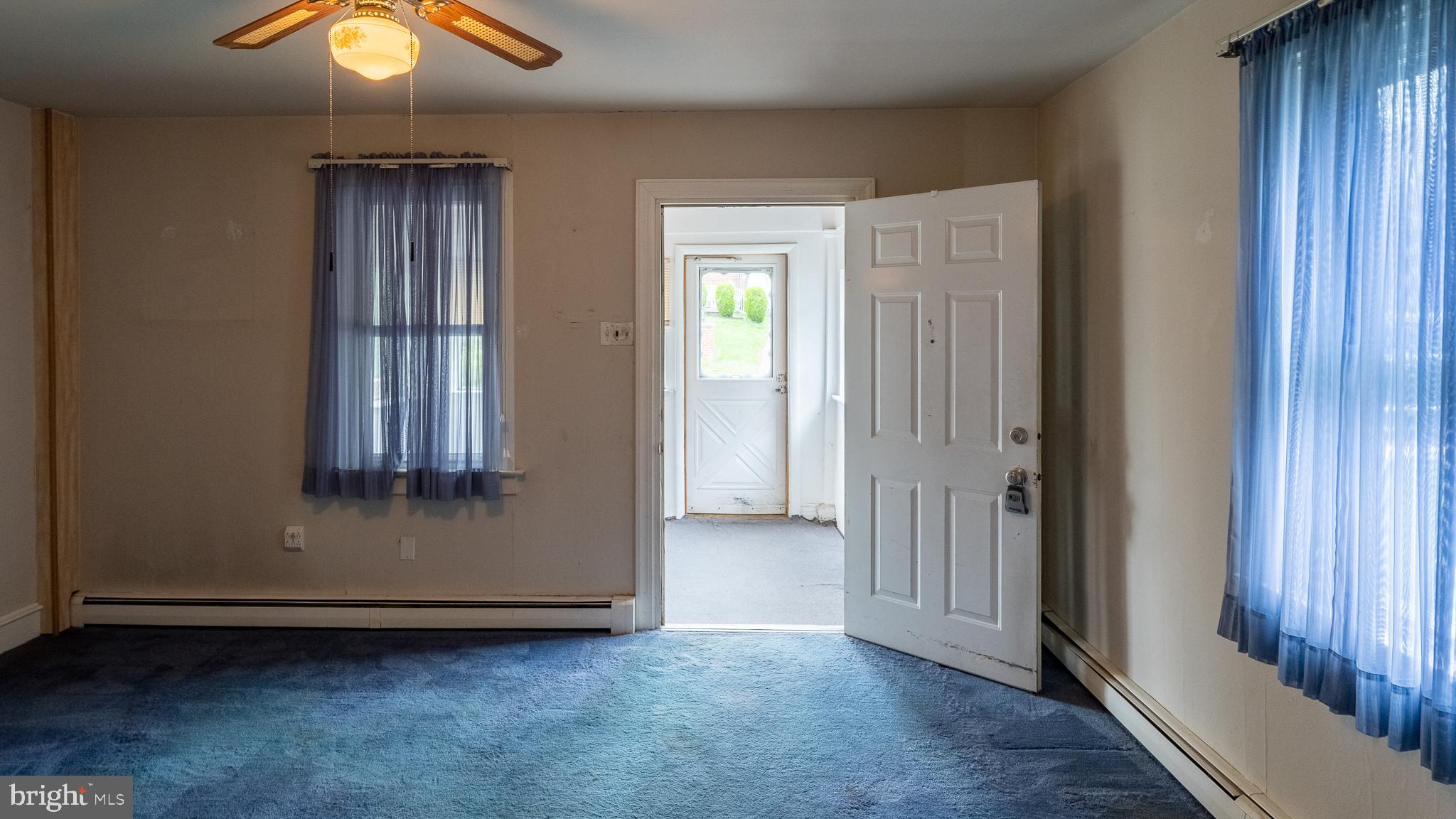 218 Haverford Road Folsom, PA 19033 - Photo 5 of 27 Gallery Image 5