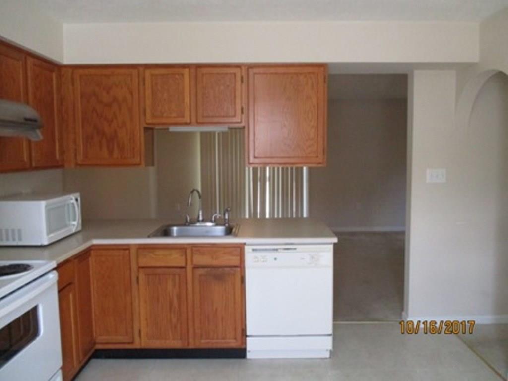 6438 Lindsey Lane Export, PA 15632 - Photo 9 of 17