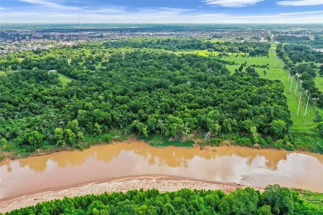 a view of a lake from a yard