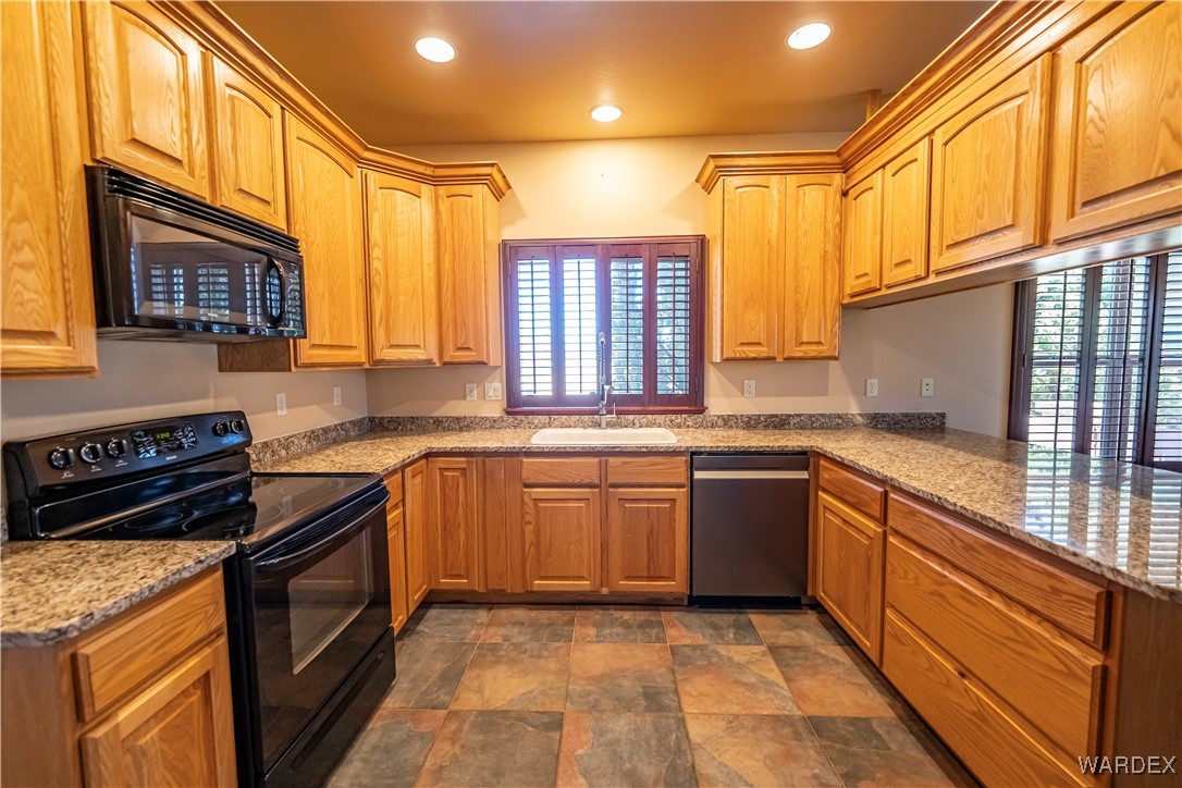 4248 East Cane Ranch Road Kingman, AZ 86401 - Photo 29 of 71 Kitchen