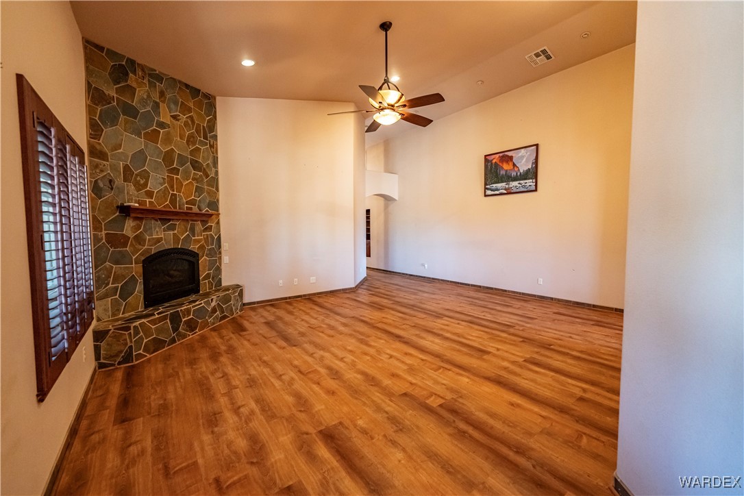 4248 East Cane Ranch Road Kingman, AZ 86401 - Photo 35 of 71 Living Room