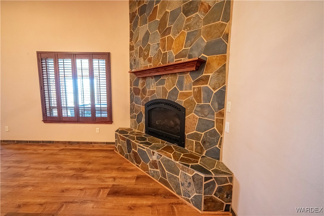 4248 East Cane Ranch Road Kingman, AZ 86401 - Photo 36 of 71 Living Room
