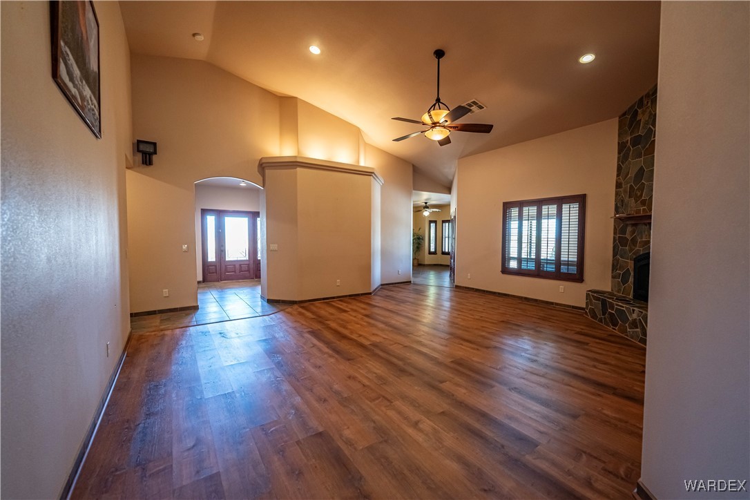 4248 East Cane Ranch Road Kingman, AZ 86401 - Photo 37 of 71 Living Room