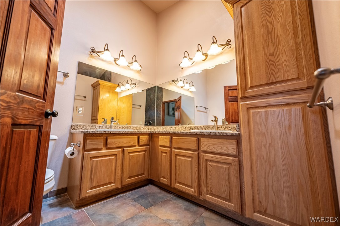 4248 East Cane Ranch Road Kingman, AZ 86401 - Photo 45 of 71 Bathroom