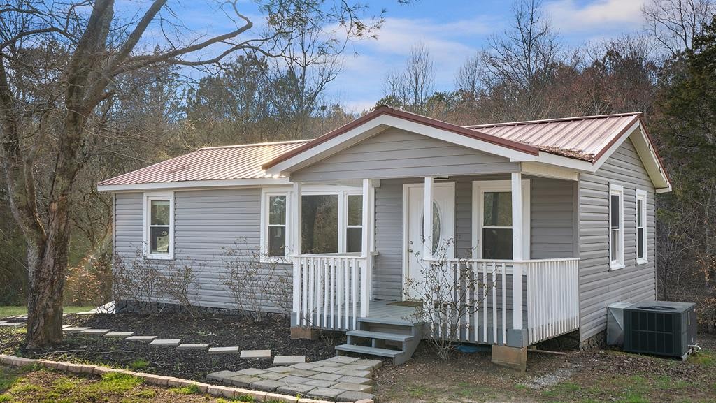355 Hannah Road Northwest Cleveland, TN 37311 - Photo 1 of 13 Gallery Image 1