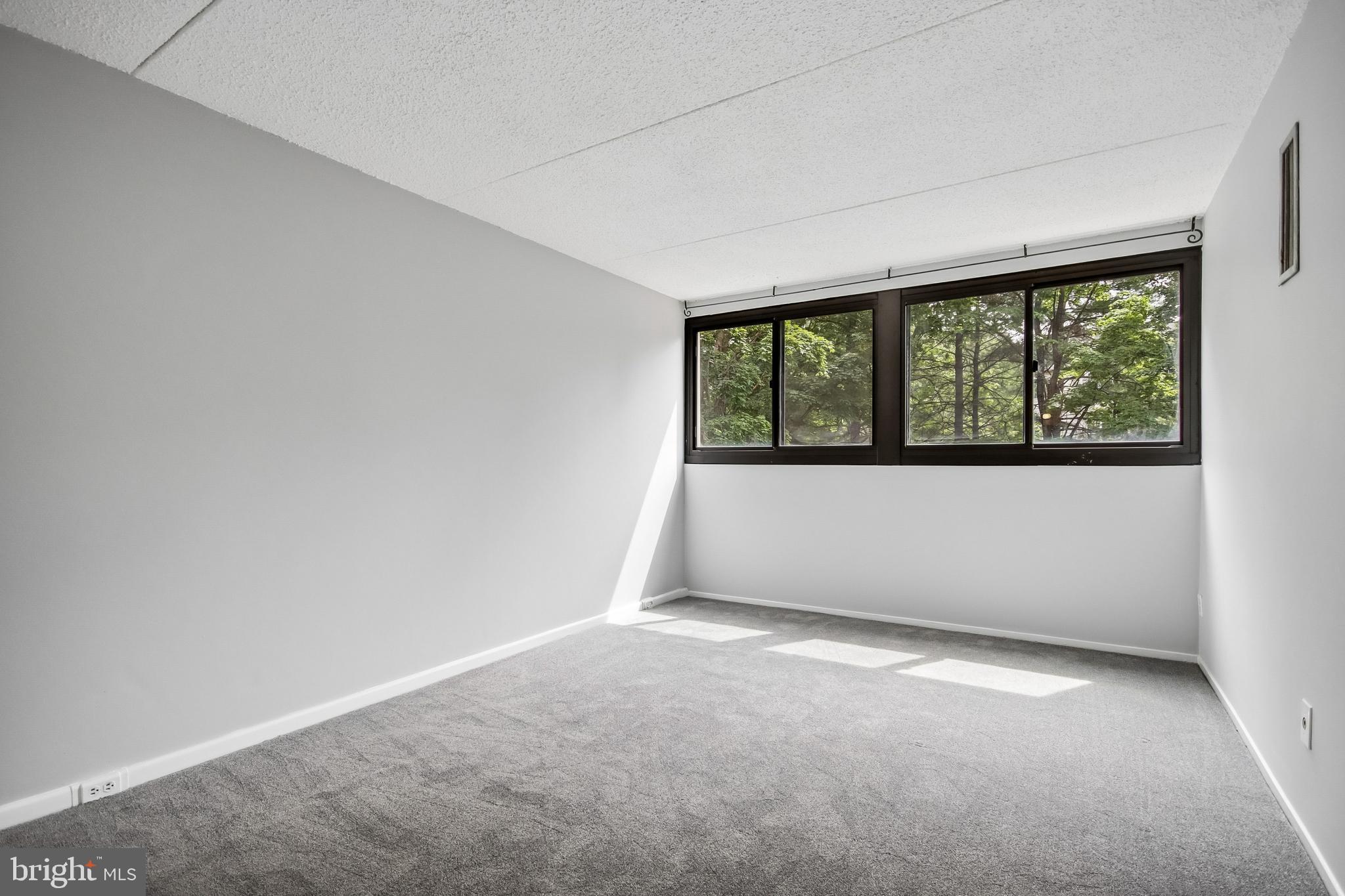 5911 Edsall Road, Unit 309 Alexandria, VA 22304 - Photo 8 of 25
