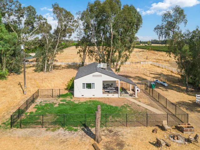 $515,000 | 3520 North Bethel Avenue, Sanger, CA 93657