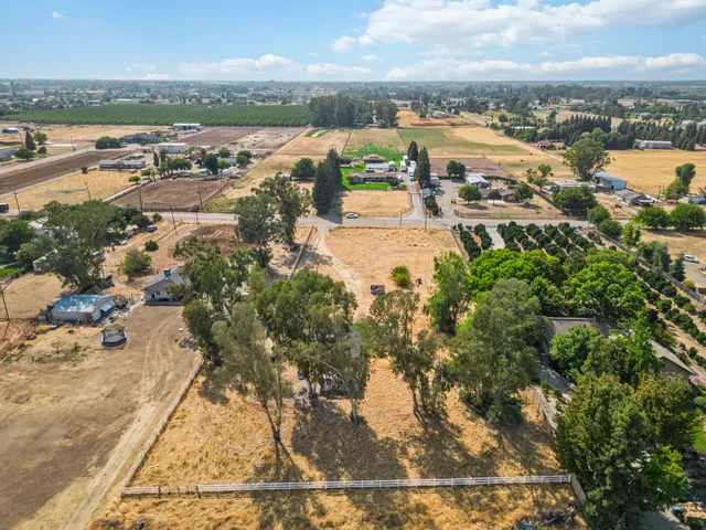 $515,000 | 3520 North Bethel Avenue, Sanger, CA 93657