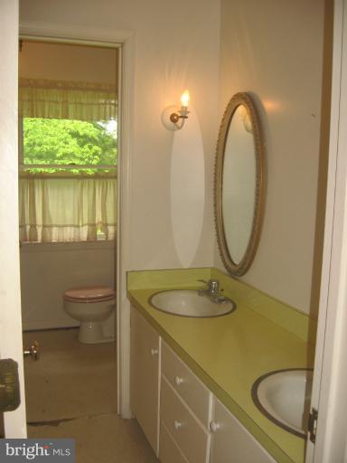 718 Senseny Road Berryville, VA 22611 - Photo 22 of 25 Bath in Upstairs Hall