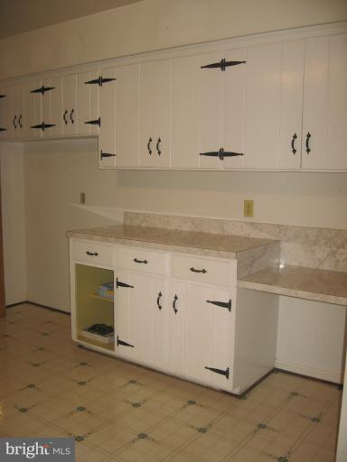 718 Senseny Road Berryville, VA 22611 - Photo 8 of 25 Kitchen