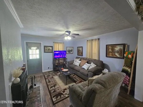 $230,000 | 1085 Lick Branch Road, Ewing, VA 24248