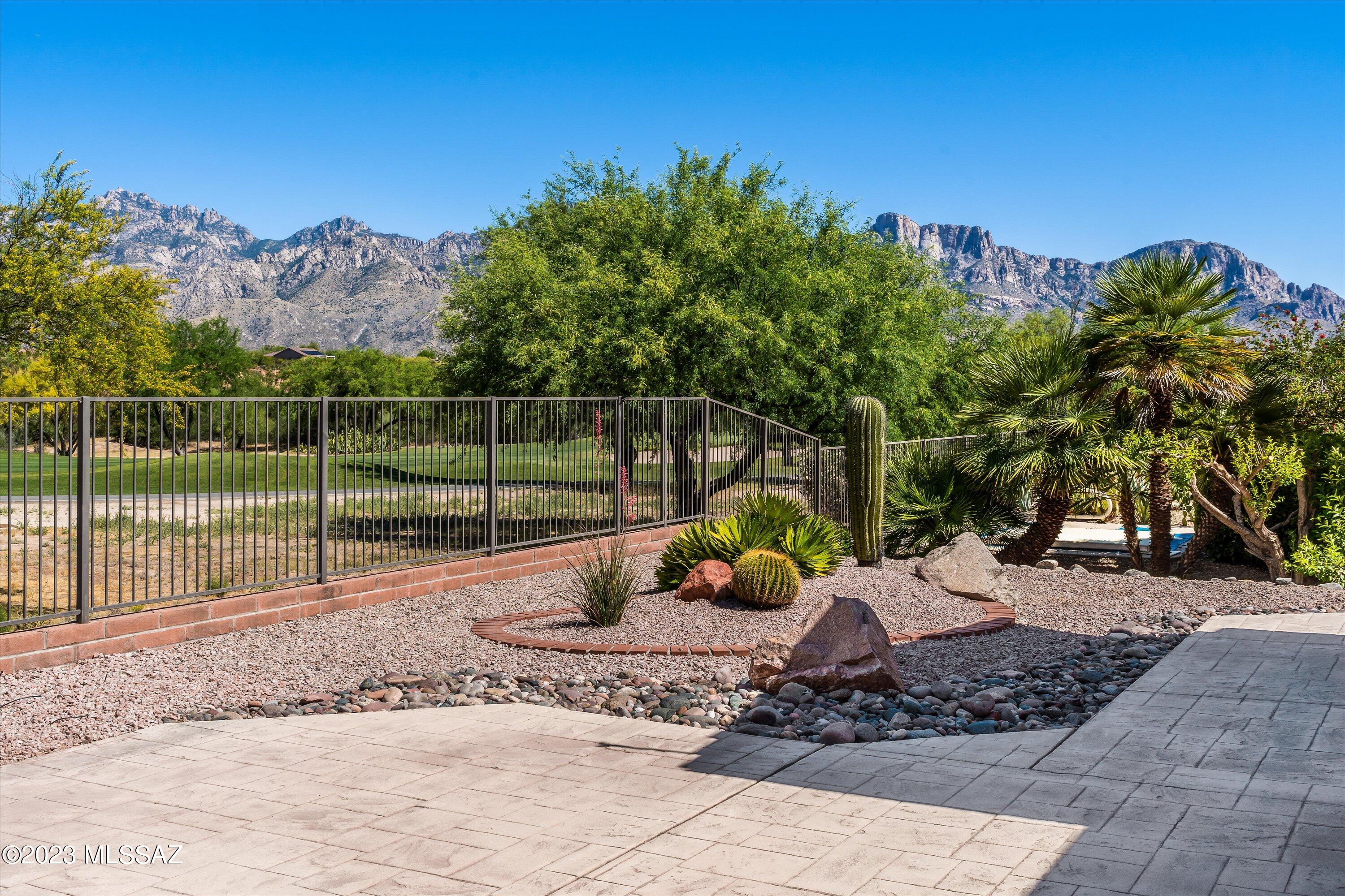 13618 North Pima Spring Way Oro Valley, AZ 85755 - Photo 28 of 34