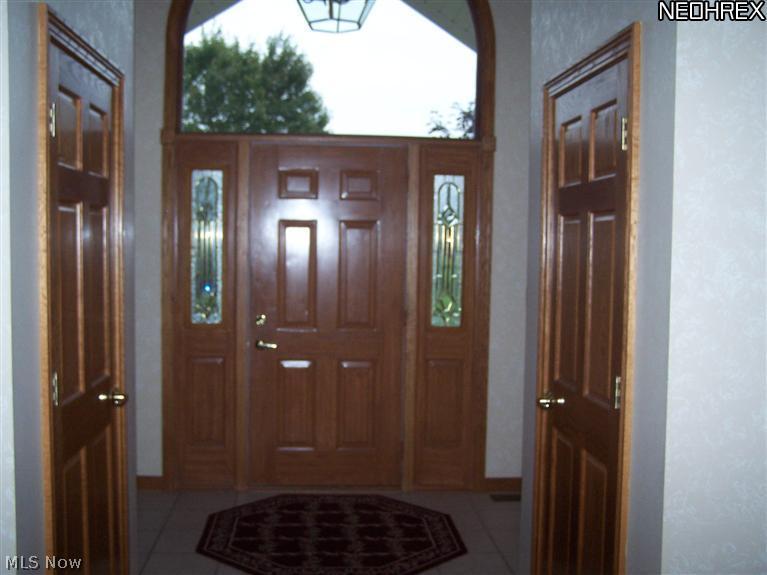 7942 Hartman Road Wadsworth, OH 44281 - Photo 2 of 19