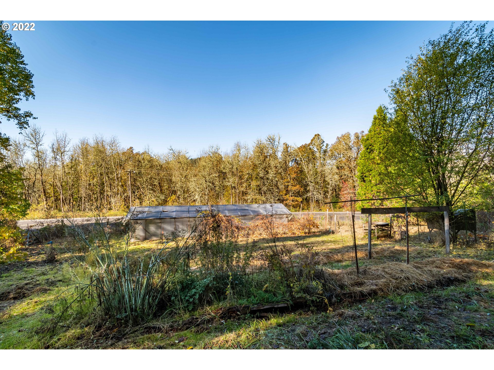 27482 Crow Road Eugene, OR 97402 - Photo 25 of 32 Gallery Image 25