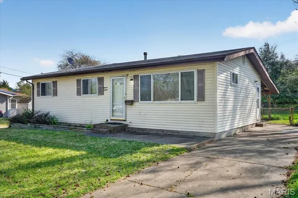 $139,900 | Undisclosed Address, Florissant, MO 63033