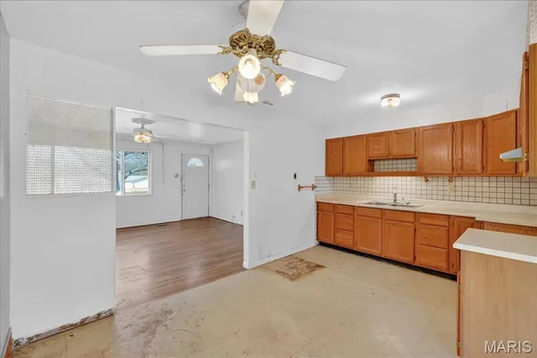 $139,900 | Undisclosed Address, Florissant, MO 63033