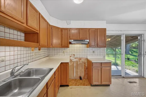 $139,900 | Undisclosed Address, Florissant, MO 63033