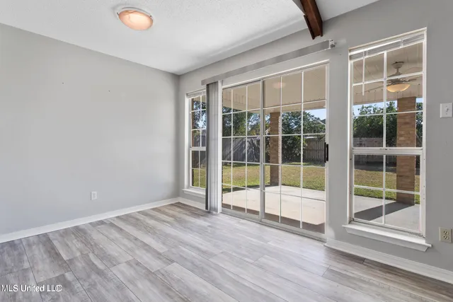 $1,900 | 987 Bluff Ridge, Biloxi, MS 39532