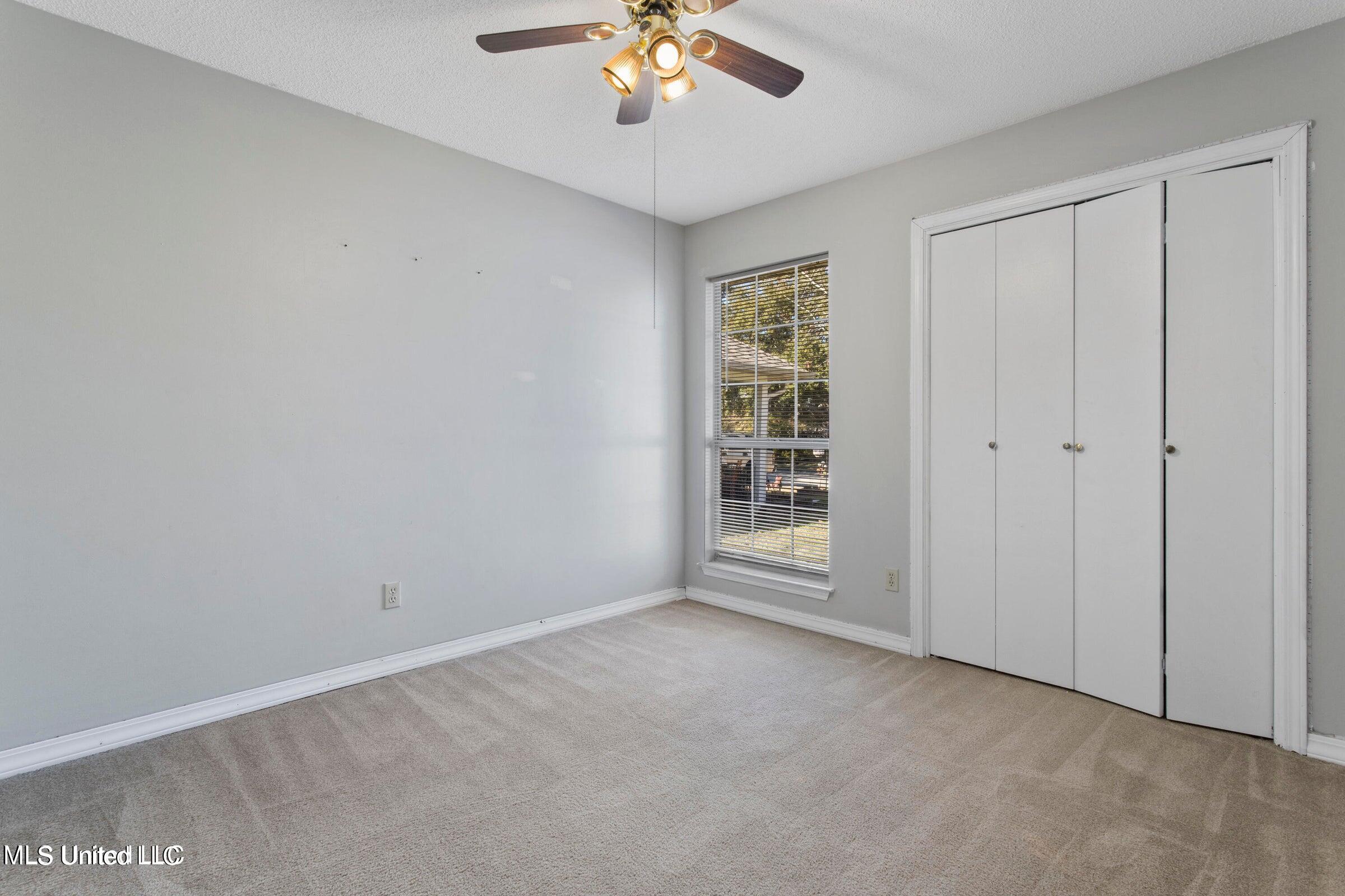 987 Bluff Ridge Biloxi, MS 39532 - Photo 16 of 26 primary bed