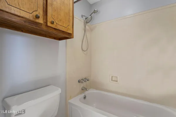 $1,800 | 987 Bluff Ridge, Biloxi, MS 39532