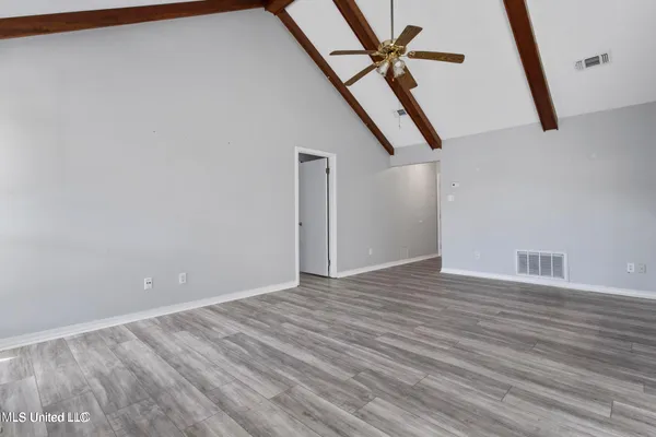 $1,800 | 987 Bluff Ridge, Biloxi, MS 39532