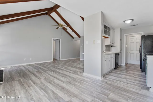 $1,900 | 987 Bluff Ridge, Biloxi, MS 39532