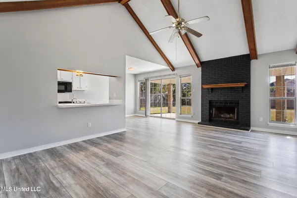 $1,800 | 987 Bluff Ridge, Biloxi, MS 39532