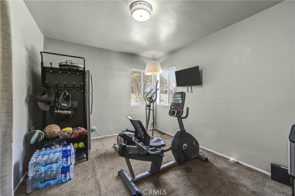 824 Stanford Road Burbank, CA 91504 - Photo 34 of 46