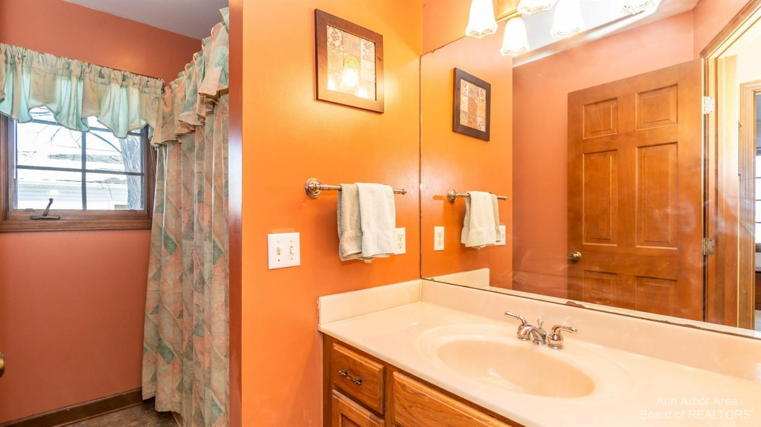3450 West Albain Road Monroe, MI 48161 - Photo 36 of 64 Main Bath