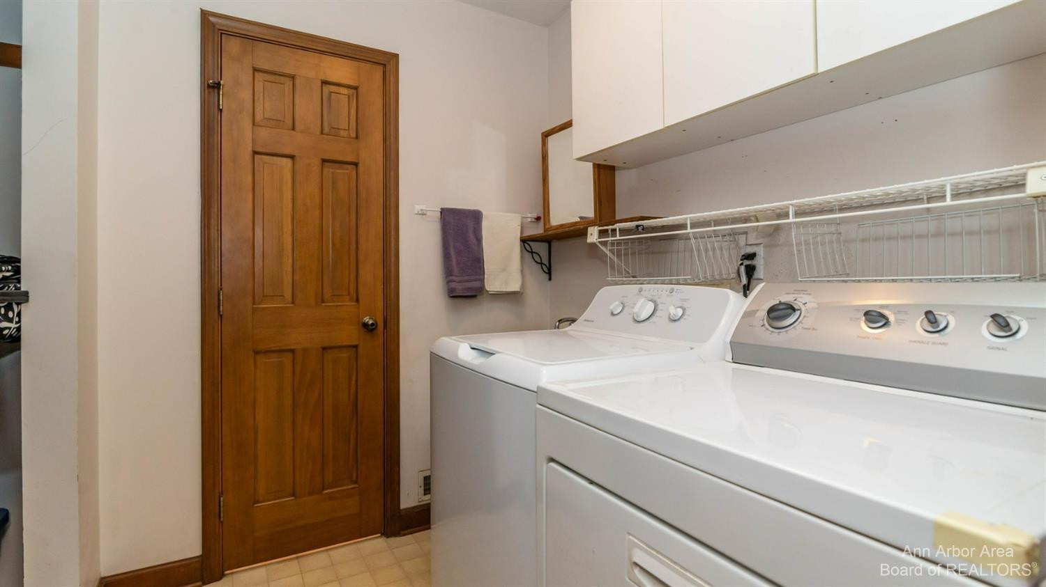 3450 West Albain Road Monroe, MI 48161 - Photo 37 of 64 Entry level laundry