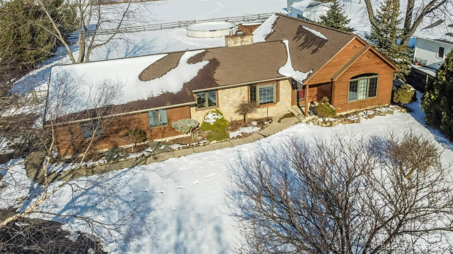 3450 West Albain Road Monroe, MI 48161 - Photo 48 of 64 Front of home with newer roof (2019)