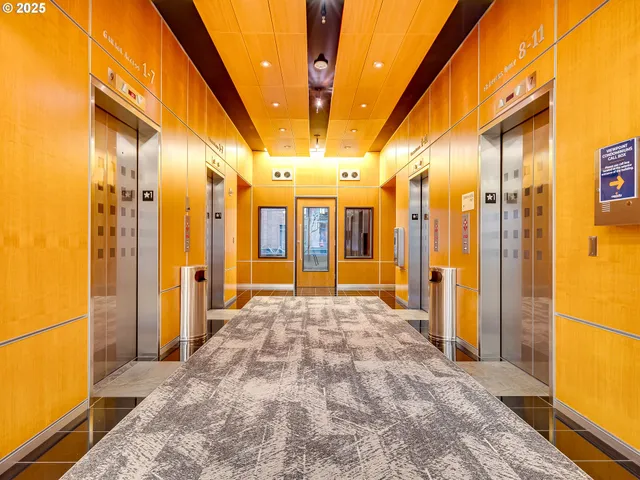 $950,000 | 700 Washington Street, Unit 1020, Vancouver, WA 98660