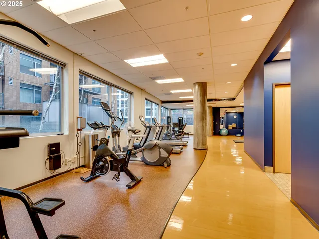 $950,000 | 700 Washington Street, Unit 1020, Vancouver, WA 98660