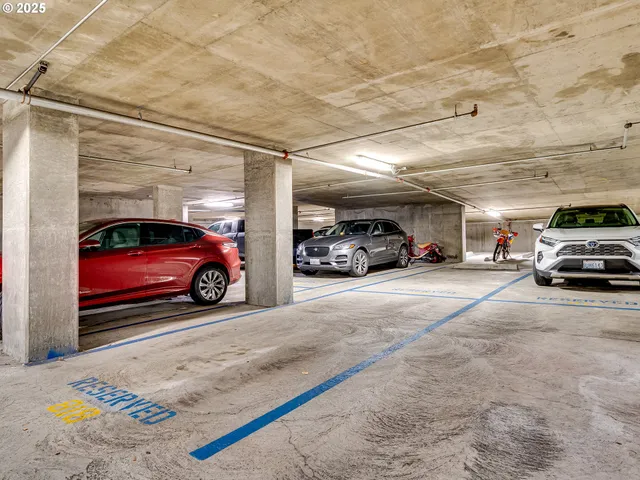 $950,000 | 700 Washington Street, Unit 1020, Vancouver, WA 98660