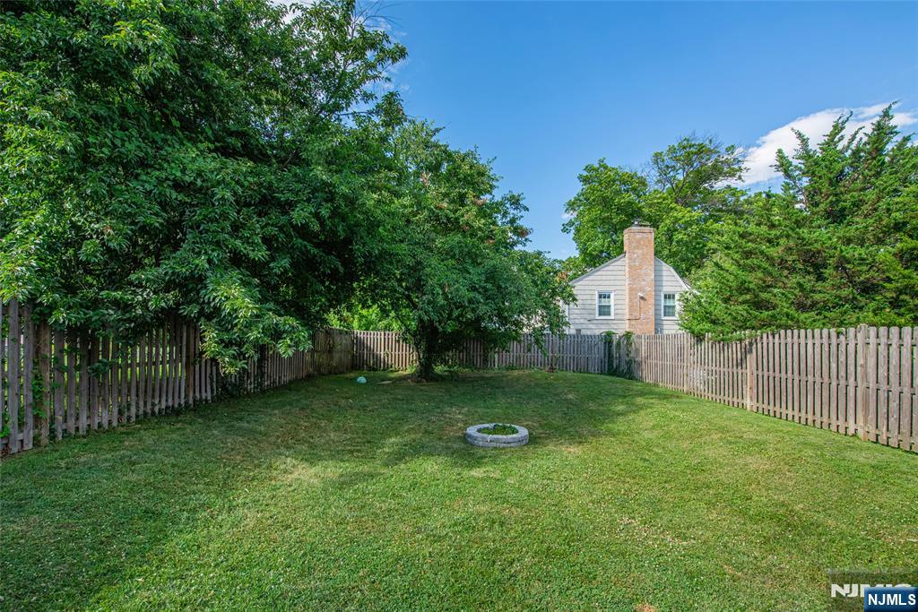 77 Forest Hill Road West Orange, NJ 07052 - Photo 38 of 45