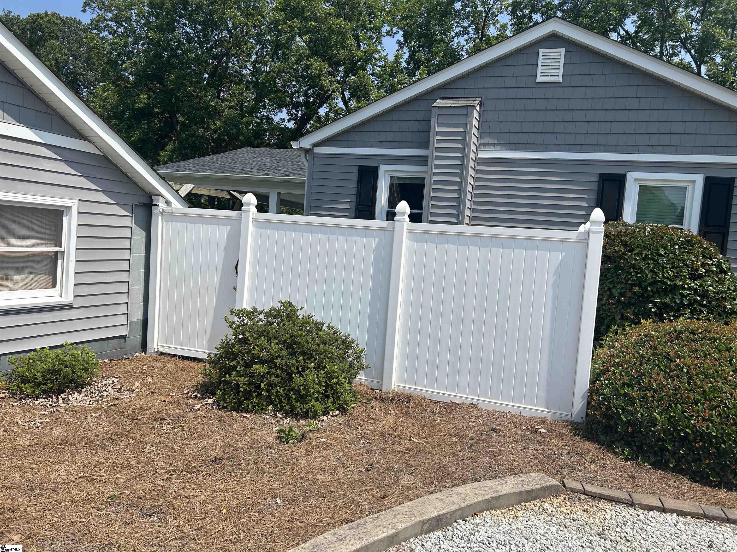 411 Old Colony Road Clinton, SC 29325 - Photo 13 of 48 Gallery Image 13