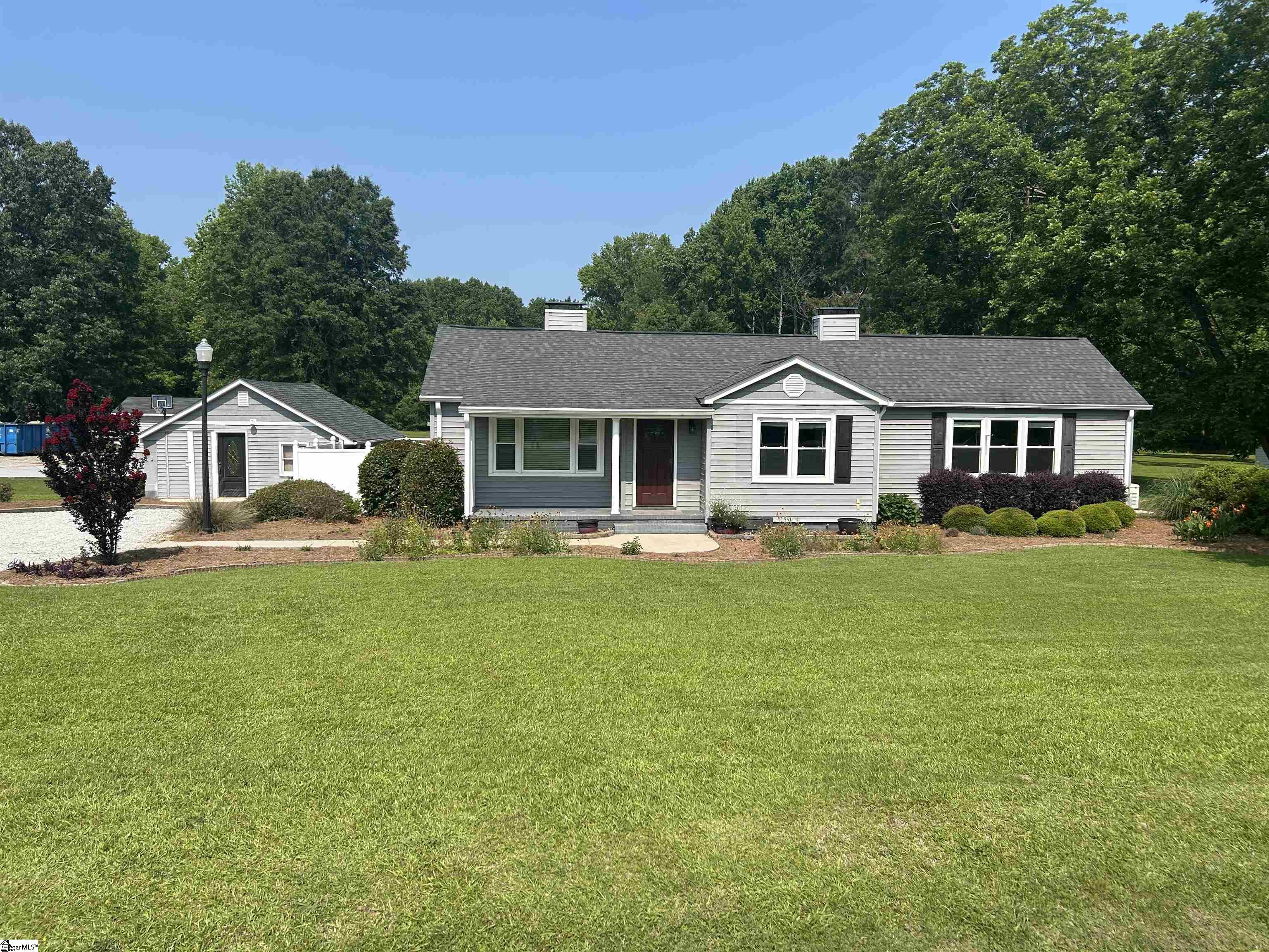 411 Old Colony Road Clinton, SC 29325 - Photo 2 of 48 Gallery Image 2